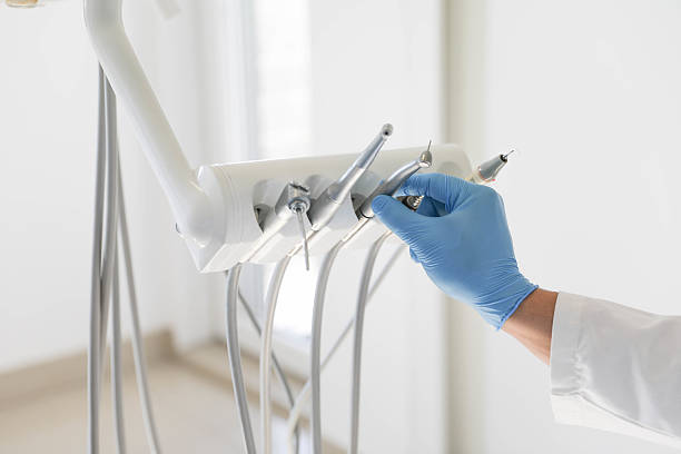 24/7 Emergency Tooth Extraction experts in Huber Ridge, OH